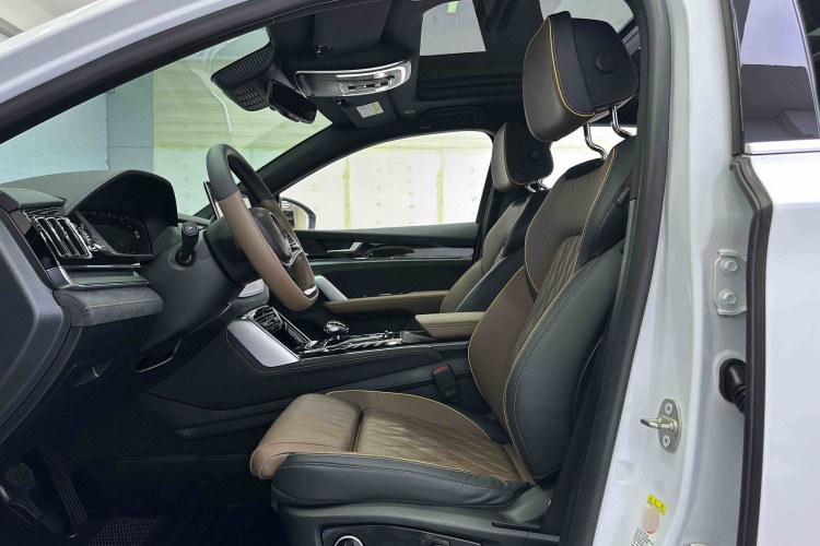 比亚迪 唐新能源 2021款 DM-i 112KM 尊荣型中控内饰7002