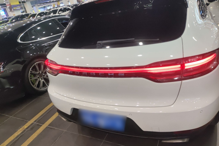 保时捷 2016款 Macan 2.0T车身外观6004