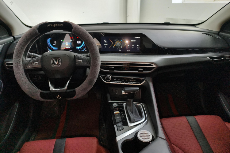 长安 逸动 2021款 PLUS 蓝鲸NE 1.4T GDI DCT尊贵型中控内饰12