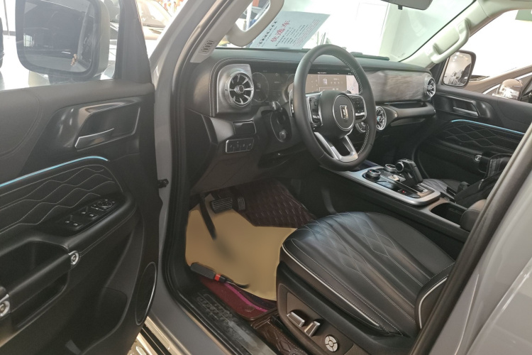 坦克300 2021款 越野版 2.0T 挑战者中控内饰7003