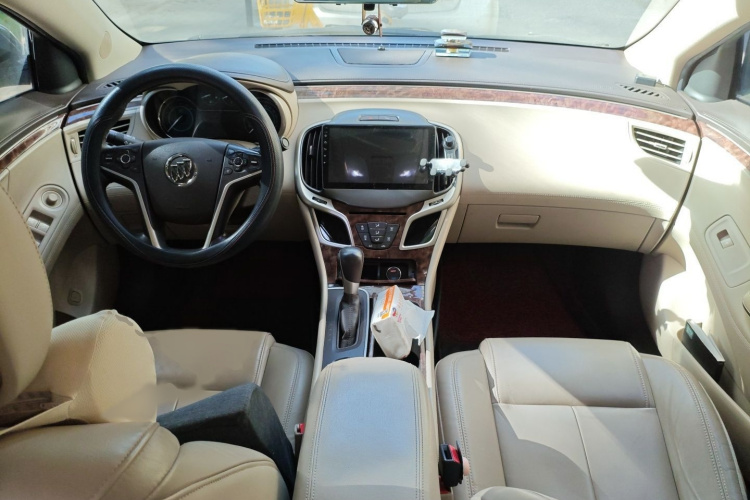 别克 君越 2013款 2.4L SIDI领先舒适型中控内饰7002