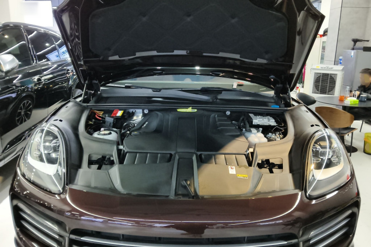 保时捷 Cayenne新能源 2022款 Cayenne E-Hybrid 2.0T 铂金版局部细节24