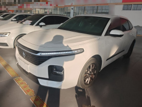 宝骏RC-5 2020款 1.5L 手动智耀精英型