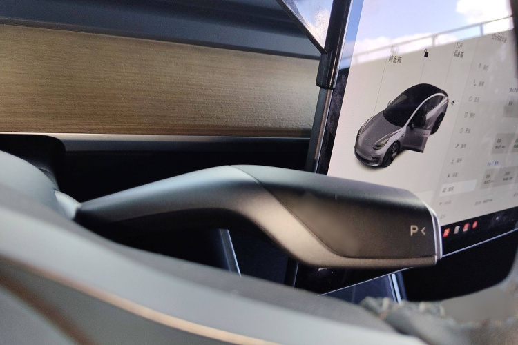 特斯拉 Model 3 2020款 改款 标准续航后驱升级版局部细节18