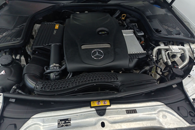 奔驰C级 2018款 C 200 L 运动版局部细节24