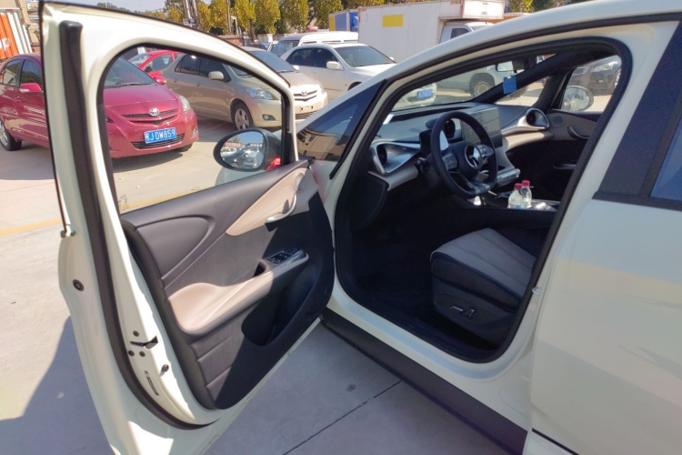 比亚迪 海豚 2025款 420km 自由版中控内饰7003