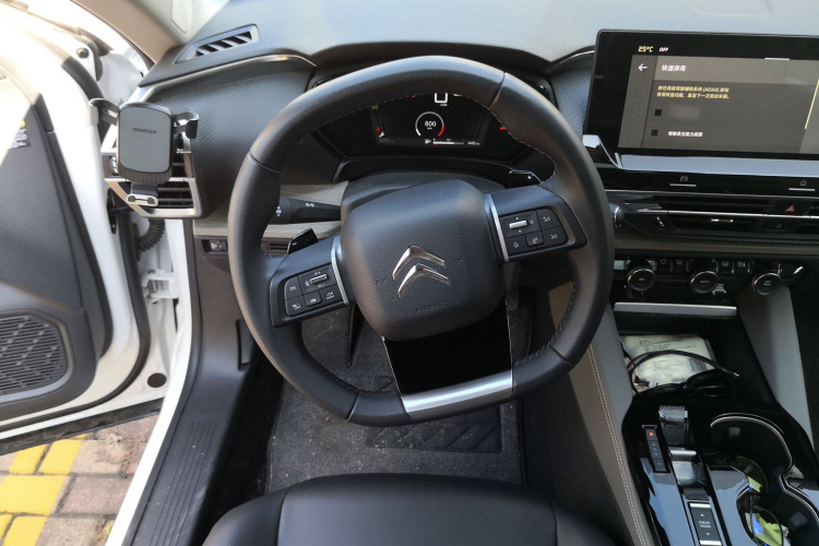 雪铁龙 凡尔赛C5 X 2023款 1.6T 势不凡中控内饰13