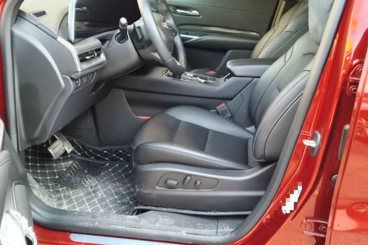 凯迪拉克XT4 2024款 28T 四驱豪华型中控内饰19