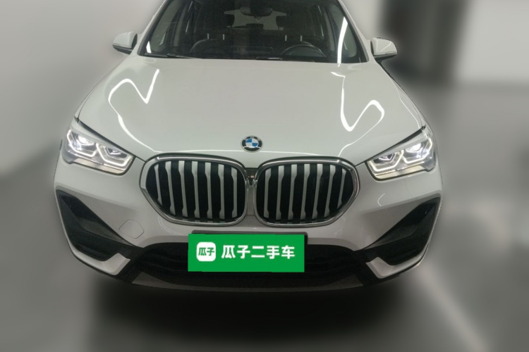 宝马X1 2022款 sDrive25Li 领先型车身外观2