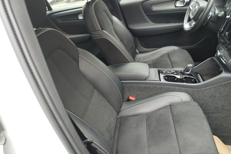 沃尔沃XC40 2020款 T4 四驱智雅运动版局部细节41