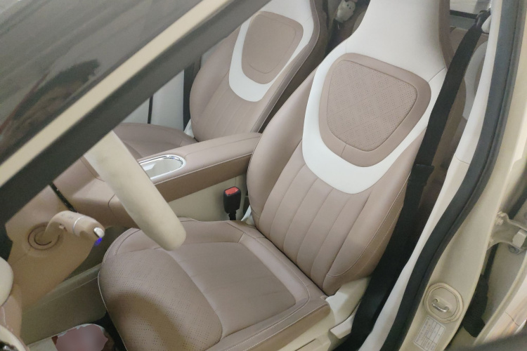 五菱汽车 五菱缤果 2025款 333km 悦享款中控内饰19