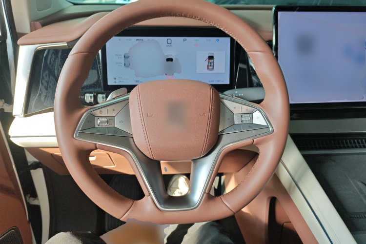 比亚迪 夏 2025款 DM-i 1.5T 180km 卓越型中控内饰13