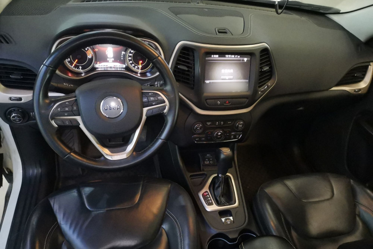 Jeep 自由光 2016款 2.4L 领先智能版中控内饰12