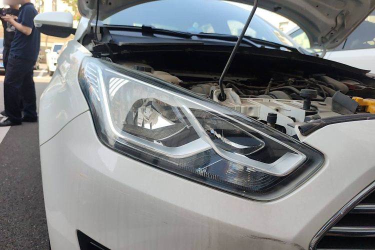 福特 福睿斯 2015款 1.5L 自动时尚型车身外观6001