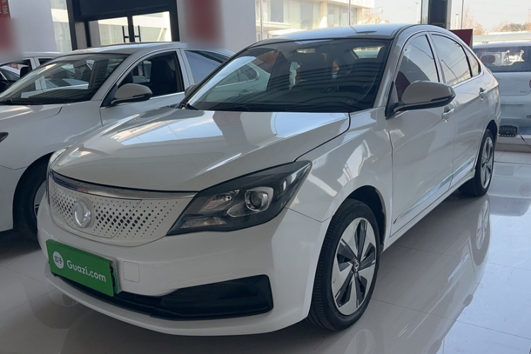 东风风神E70 2022款 500 超享版车身外观6005