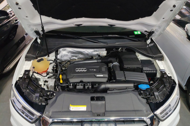 奥迪Q3 2017款 35 TFSI 时尚型局部细节24