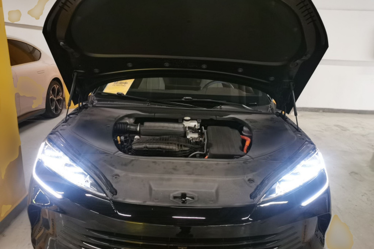 比亚迪 海豹 2023款 DM-i 1.5L 121km 尊贵型机舱底盘24