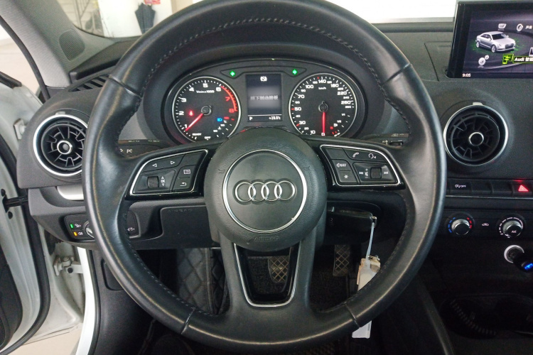 奥迪A3 2019款 Limousine 35 TFSI 进取型 国VI中控内饰13