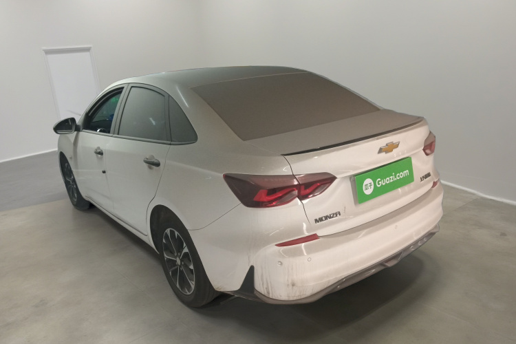 雪佛兰 科鲁泽 2023款 1.3T 轻混自动尊享版车身外观5