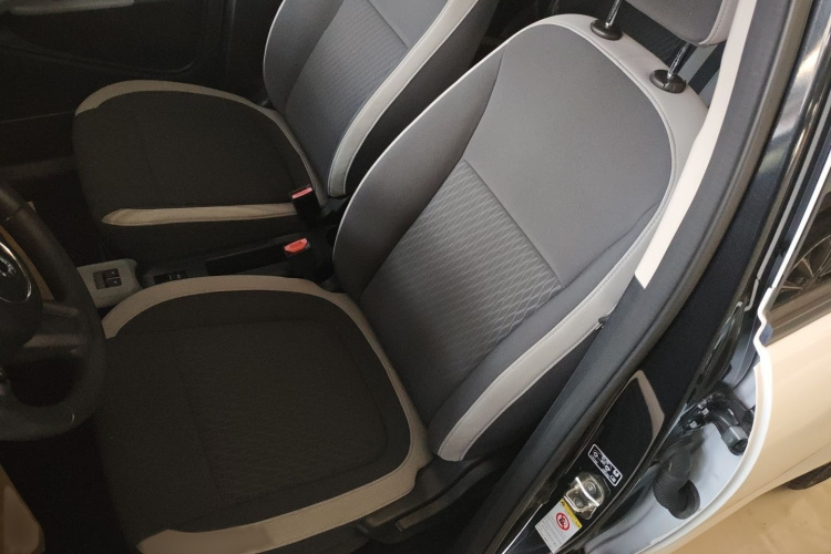 欧拉黑猫 2019款 351km 灵智版局部细节19