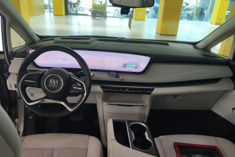 别克GL8新能源 2024款 陆尊 智享版 7座中控内饰7002