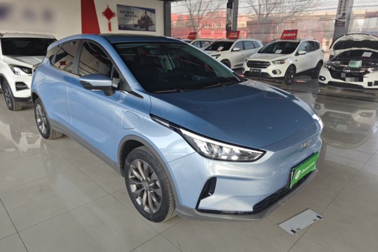 吉利几何C 2020款 优选续航版 400KM C+ Pro车身外观3