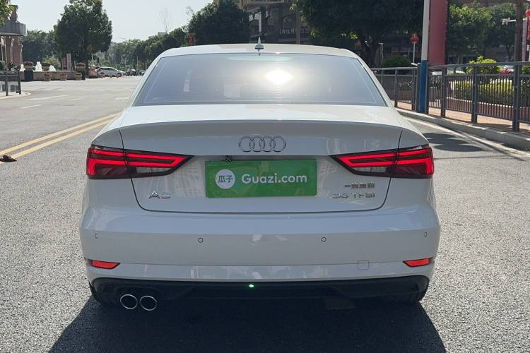 奥迪A3 2018款 30周年年型 Limousine 35 TFSI 进取型车身外观6007