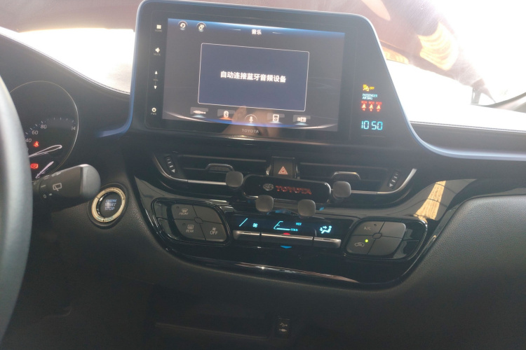 丰田 奕泽IZOA 2018款 2.0L 奕驰版 国V局部细节16