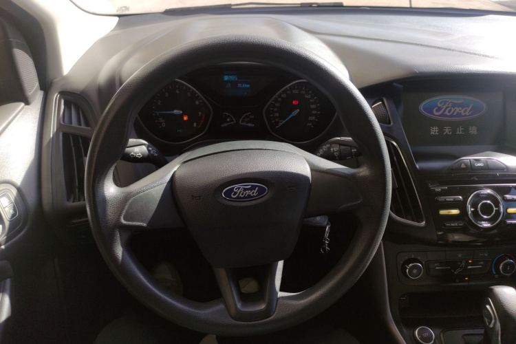 福特 福克斯 2017款 两厢 1.6L 自动舒适型智行版中控内饰13