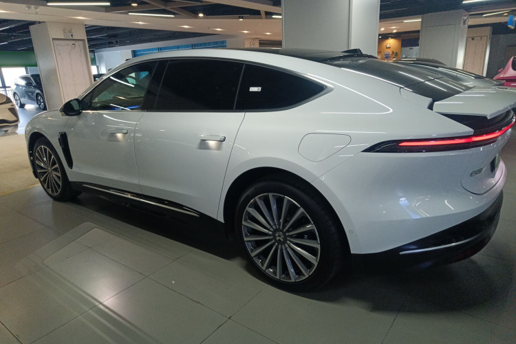 蔚来ET9 2025款 102kWh车身外观6002