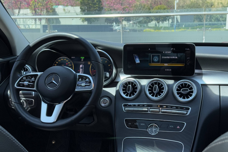 奔驰C级(进口) 2019款 C 260 旅行轿车中控内饰7001