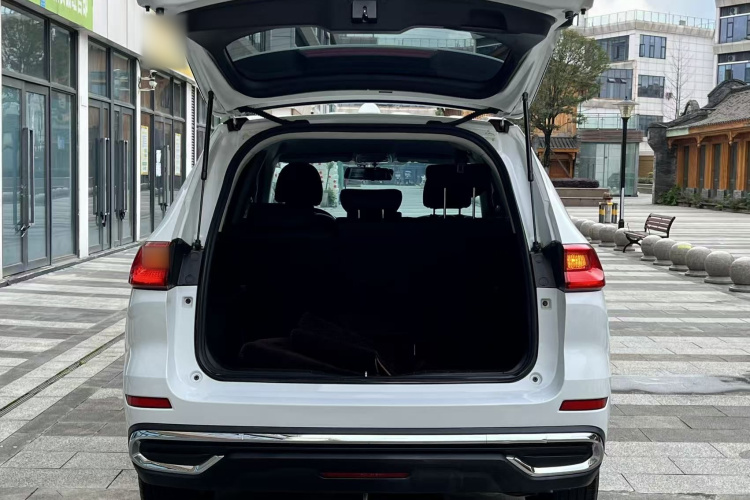 哈弗M6 2021款 PLUS 1.5T 手动精英智联型机舱底盘23