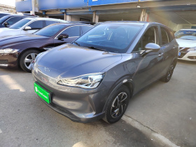 哪吒汽车 哪吒V 2021款 长续航娱乐版升级型