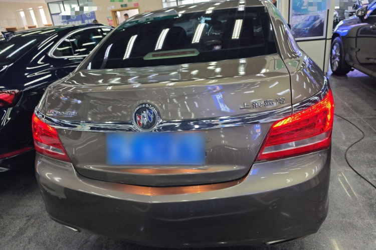 别克 君越 2013款 2.4L SIDI领先舒适型车身外观6