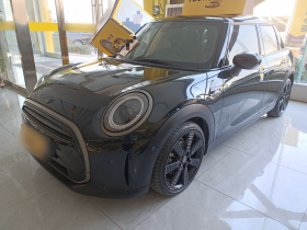 MINI 2023款 1.5T COOPER 国王十字特别版 五门版