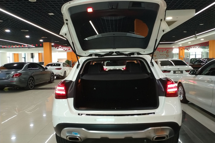 奔驰GLA 2019款 GLA 200 动感型局部细节23