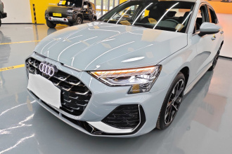 奥迪A3 2025款 A3L Limousine 35TFSI 飞驰尊享型