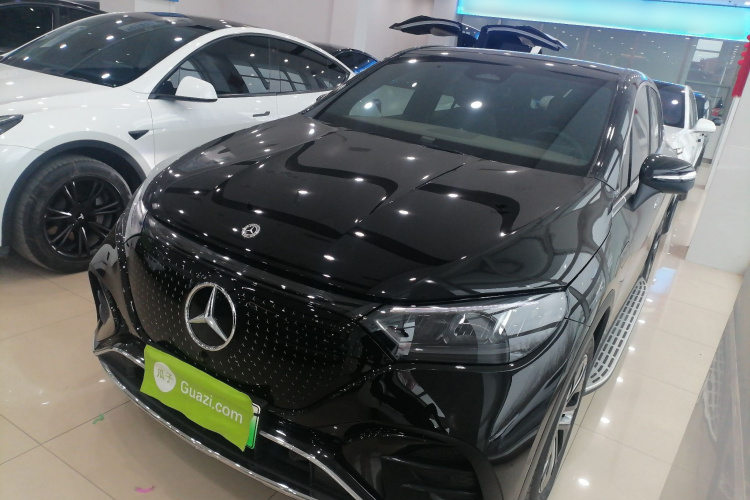奔驰EQE SUV 2023款 350 4MATIC 先锋版车身外观1