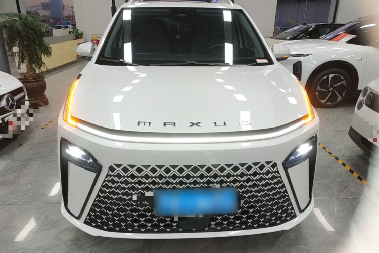 上汽大通MAXUS 大通G70 2024款 2.0T 自动旗舰版 7座车身外观2