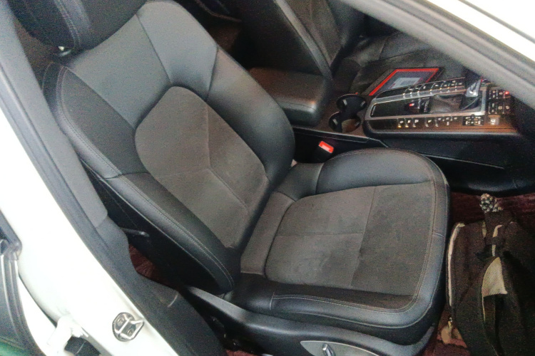 保时捷 2017款  Macan 2.0T局部细节41