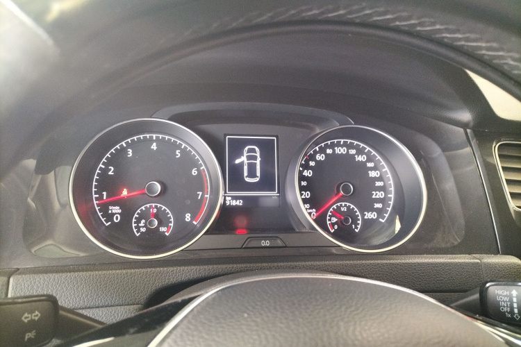 大众 高尔夫 2019款 280TSI DSG舒适型 国VI局部细节14