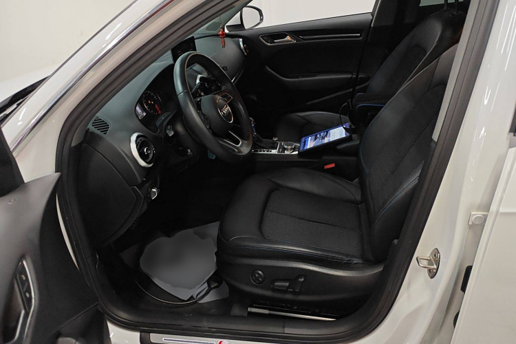 奥迪A3 2020款 Sportback 35 TFSI 时尚型 国VI中控内饰19