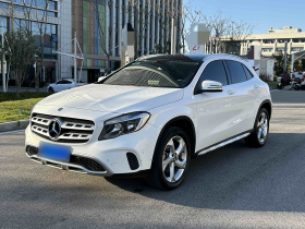 奔驰GLA 2019款 GLA 200 动感型