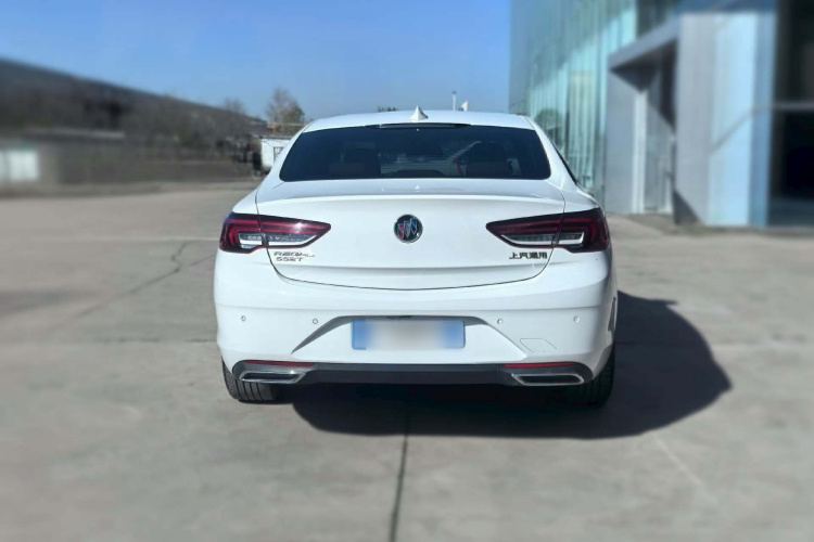 别克 君威 2020款 552T 精英型车身外观6008