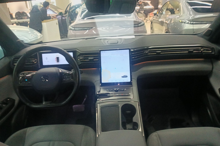 蔚来ES6 2019款 430KM 性能版中控内饰12