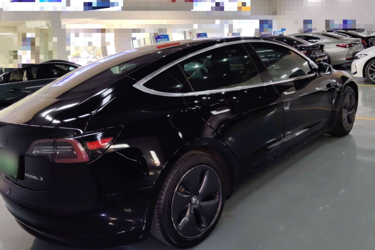 特斯拉 Model 3 2019款 标准续航后驱升级版车身外观7