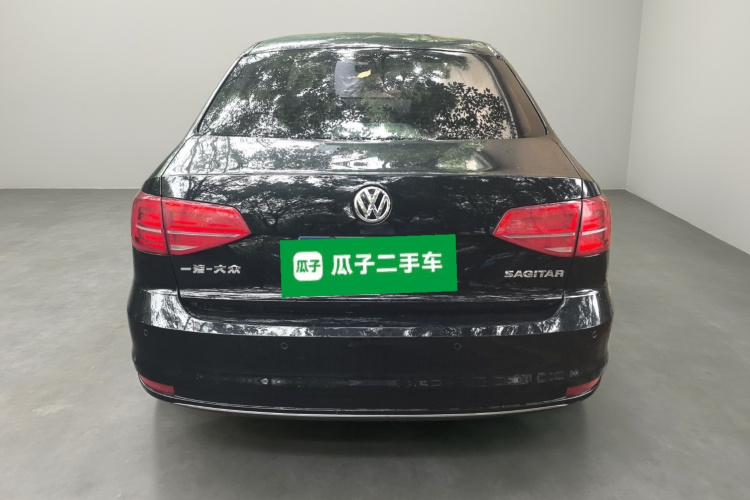 大众 速腾 2018款 1.6L 手动舒适型车身外观6