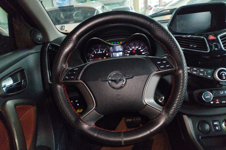 海马S5 2016款 1.5T CVT创享版中控内饰13