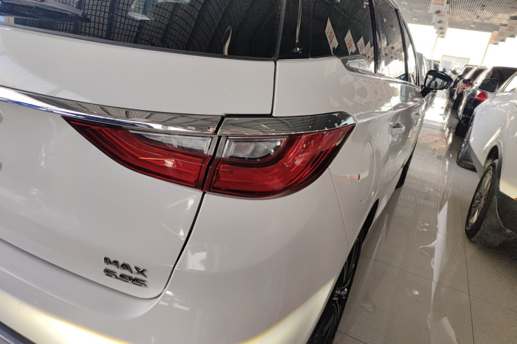 比亚迪 宋MAX新能源 2019款 DM 1.5T 智联致耀型 6座 国VI车身外观6006