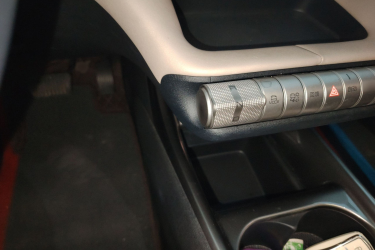 比亚迪 海豚 2023款 420km 时尚版局部细节18